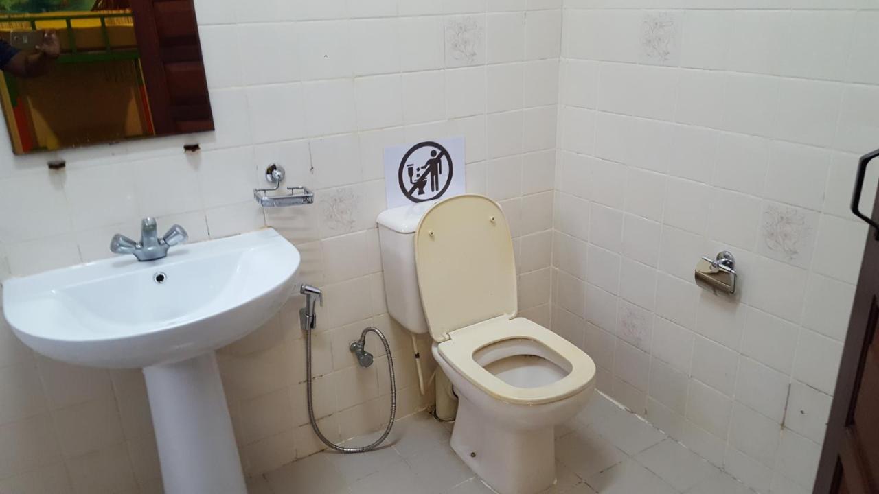 The Backpack Hub At Weligama Pansiyon Dış mekan fotoğraf